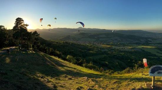 Nid Sous Le Volcan Saint-Sandoux Exteriör bild